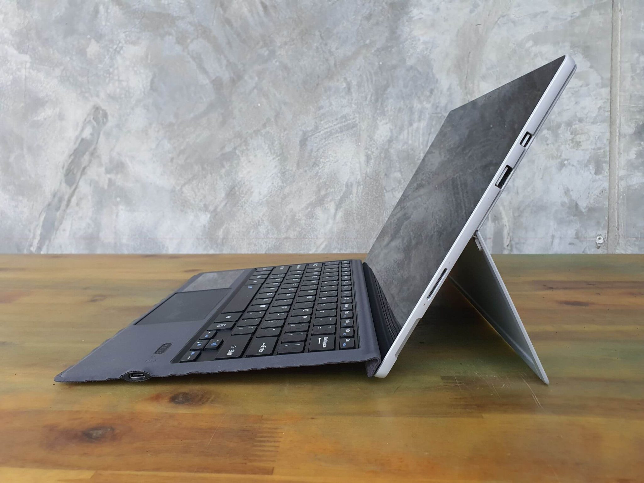 Tablet Microsoft Surface Pro 5 I5 7300U Ram 8GB SSD 256GB tablet-microsoft-surface-pro-5-i5-7300u-ram-8gb-ssd-256gb